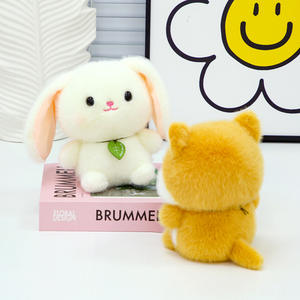 Venta al por mayor lindo mascota serie oso de peluche súper suave nueva mesa con estudiante niños regalo dibujos animados pequeño Animal muñeca - Product Image 3