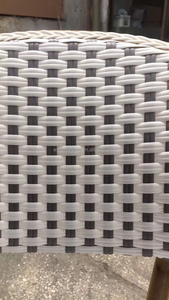 Chaise de jardin d'extérieur empilable en rotin, osier, aluminium, bambou et canne, avec accoudoirs, pour terrasse, balcon, piscine, bistrot, café et salle à manger, modèle Florida - Product Image 4