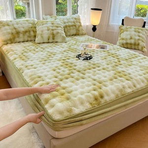 Surmatelas de lit bébé en velours <span class=keywords><strong>noir</strong></span>, chaud et rembourré, en flanelle, avec <span class=keywords><strong>drap</strong></span>-<span class=keywords><strong>housse</strong></span> en fourrure de vison, épais, en velours de lait, tapis de protection pour la maison - Product Image 2