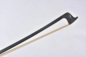 คันชักไวโอลิน Well Balance Ebony Frog 4/4 ทำจากขนม้าขาวถักเปีย คาร์บอนไฟเบอร์ - Product Image 3