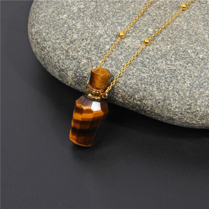 Collar de cristal colorido de corte geométrico MJ, collares con colgante de difusor de aceite aromático, Verde menta, rosa, rosa y púrpura - Product Image 6