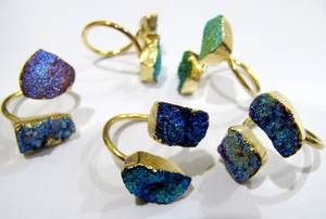 Piedras preciosas naturales de alta calidad Boda clásica Colorido Druzy Anillo de piedra doble Oro Galvanizado Drusy Piedra preciosa Forma libre - Product Image 2