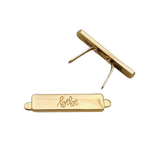 Bolso personalizado accesorios de <span class=keywords><strong>metal</strong></span> pies plegables monedero marca Logo placa etiqueta para bolsos de cuero - Product Image 1