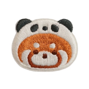Toppe Ricamate Autoadesive a Forma di Panda Rosso, Applicazioni Assortite di <span class=keywords><strong>Animali</strong></span> per Cosplay, Abbigliamento e Lavoretti Fai-da-Te per Bambini - Product Image 4
