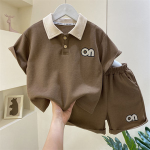 Completo Sportivo Estivo di Alta Qualità per Ragazzi, Stile Western, Camicia a Maniche Corte e <span class=keywords><strong>Pantaloncini</strong></span> Casual, Tessuto in Poliestere Stampato, Marca Yifan - Product Image 2
