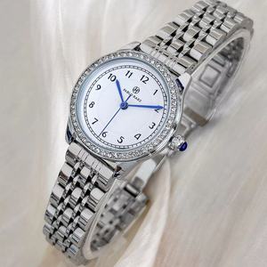 Montre-bracelet classique pour femme en acier inoxydable doré, mouvement à quartz, étanche, cadran en verre, aiguilles simples - Product Image 2