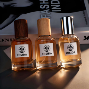 Venta al por mayor: Botella de vidrio cilíndrica transparente de 30ml, 50ml, 100ml con pulverizador, tapa de madera de lujo para perfume, vacía, para aceites esenciales, acabado mate. - Product Image 6