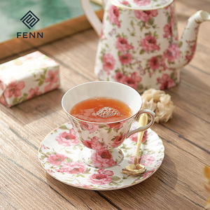 <span class=keywords><strong>Service</strong></span> à thé et à café en <span class=keywords><strong>porcelaine</strong></span> fine de qualité supérieure, style anglais, avec bordure dorée, tasses à thé en céramique, théière, tasse et soucoupe - Product Image 2