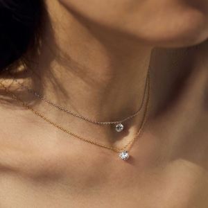 สร้อยคอจี้เพชรซิร์โคเนีย 5A ดีไซน์คลาสสิคจาก Dylam ชุบทองคำขาว 14K บนเงินแท้ 925 พร้อมสายโซ่แบบเชื่อมต่อ - Product Image 2