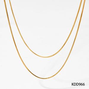 Collar de cadena de serpiente redonda chapado en oro PVD, de acero inoxidable multicapa, con diseño de hueso de serpiente cuadrado, cadena para suéter, accesorio de moda. - Product Image 3