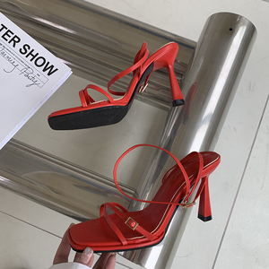 Nouvelles sandales d'été à talons hauts et brides croisées, style européen, bout carré, talon aiguille, boucle, bout ouvert, chaussures pour femmes 2025 - Product Image 6