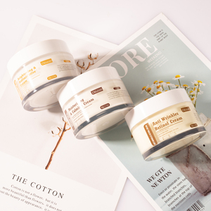 Crème <span class=keywords><strong>de</strong></span> <span class=keywords><strong>nuit</strong></span> réparatrice éclaircissante à base <span class=keywords><strong>de</strong></span> plantes Oem, hydratant, anti-âge, rétinol, acide hyaluronique, crème pour <span class=keywords><strong>le</strong></span> visage, soins <span class=keywords><strong>de</strong></span> la peau - Product Image 2