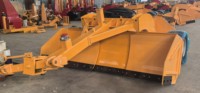 Tracteur agricole avec système de nivellement de terrain par laser et GPS satellite haute précision, moteur et engrenages pour l'arpentage des terres agricoles GNSS