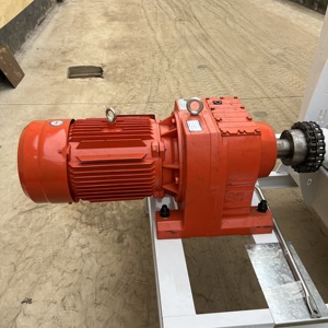 เครื่องผสมริบบิ้นอัตโนมัติเครื่องปั่นอาหารพร้อมมอเตอร์เกียร์แนวนอนสำหรับผสมผง - Product Image 3