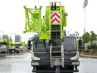 Grue sur camion hydraulique Zoomlion ZTC801V562-1 ZTC801V5-1 de 80 tonnes avec prix d'usine compétitif