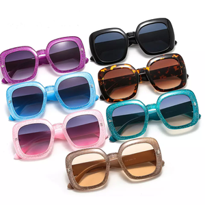 Lunettes <span class=keywords><strong>de</strong></span> <span class=keywords><strong>soleil</strong></span> à grand cadre carré pour femmes Offre Spéciale, <span class=keywords><strong>tendance</strong></span> <span class=keywords><strong>de</strong></span> la mode <span class=keywords><strong>2022</strong></span>, miroir plat à paillettes, lunettes <span class=keywords><strong>de</strong></span> <span class=keywords><strong>soleil</strong></span> pour hommes - Product Image 3