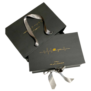 Tùy chỉnh in sang trọng nghệ thuật màu đen giấy kraft hộp cho người phụ nữ của Cộng với kích thước giản dị Dresses dập nổi bao bì cho vớ - Product Image 1