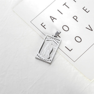 Collana senza appannamento senza sbiadimento medaglia vergine maria in acciaio inox piazza spagnola Bibbia del signore versetto collana di nostra signora Guadalupe - Product Image 4