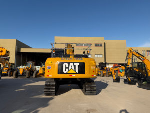 Excavatrice sur chenilles Caterpillar 330D2L d'occasion d'origine japonaise, faible nombre d'heures de travail, 30 tonnes, hydraulique, pour travaux de carrière, construction et exploitation minière - Product Image 4