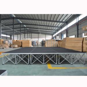 Plateforme de scène modulaire légère et portable en aluminium, utilisée pour le chœur. - Product Image 1