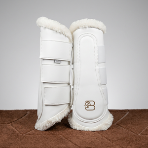 BRAND ZONE Bottes équestres en cuir verni pour chevaux, protections de tendons 8MM en néoprène et fausse fourrure, durables et confortables - Product Image 1