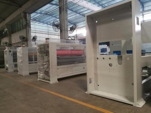 Presse à <span class=keywords><strong>membrane</strong></span> de laminage à froid entièrement automatique pour le travail du bois avec moteur à engrenages et roulement pour PET/PVC mat - Product Image 4