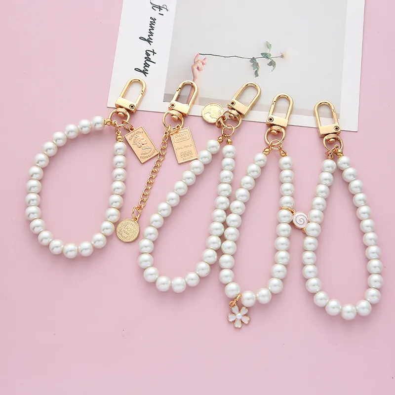 Fashion Key Bag Accessories Gold Plated Charm Queen Elizabeth Coin Pearl Beaded Wallet Wristlet Keychain For Women