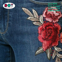 Appliques en dentelle à coudre, solubles dans l'eau, 3D, magnifiques fleurs brodées, badges pour vêtements
