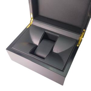 Estuche Protector para <span class=keywords><strong>Reloj</strong></span> con Acabado <span class=keywords><strong>de</strong></span> Piano, Acepta Logotipo OEM, Caja <span class=keywords><strong>de</strong></span> Embalaje con Lados Abatibles para Modificación <span class=keywords><strong>de</strong></span> Relojes Inteligentes - Product Image 1