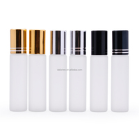 Rouleau de Offre Spéciale sur la bouteille de parfum en verre 5ml 8ml 10ml bouteille de rouleau en verre clair givré avec le chapeau en aluminium d'or