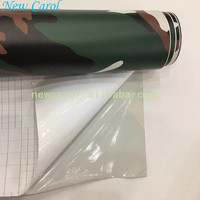 1.52 M * 30 M Kendaraan Kustom Stiker Pelindung PVC Kamuflase Hitam dan Hijau Warna Peregangan Membungkus Film dengan Air rilis