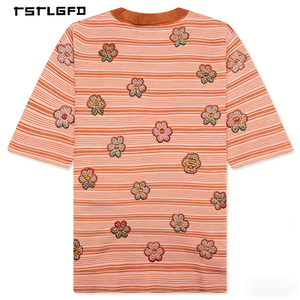 Camiseta de Diseño para Hombre, Cuello Redondo, 100% Algodón Jacquard, con Bordado Floral y Rayas, Transpirable, Ecológica y Orgánica - Product Image 2