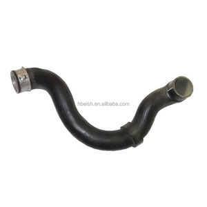 Tuyau inférieur de radiateur du système de refroidissement du moteur droit 2045013082 2045010682 <span class=keywords><strong>MERCEDES</strong></span> <span class=keywords><strong>C</strong></span> 200 CDI <span class=keywords><strong>220</strong></span> 2.1 - Product Image 3