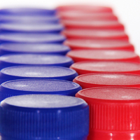 Tapa de plástico PCO1881 para opciones de botellas PET para llenado en caliente CSD de agua