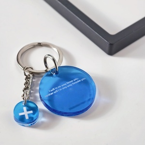 Porte-clés en acrylique gravé au laser étanche écologique avec coins arrondis pour une utilisation sûre dans les activités de plein air - Product Image 1