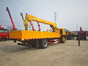 Grúa montada <span class=keywords><strong>en</strong></span> camión Isuzu 12T de alta calidad, cilindro hidráulico Hengli, camiones grúa pequeños telescópicos a la <span class=keywords><strong>venta</strong></span> - Product Image 4