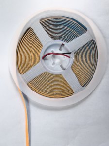Bande LED COB à faible perte de transmission de haute qualité pour alimentation haute tension, CCT réglable, livrée avec support adhésif 3M - Product Image 3