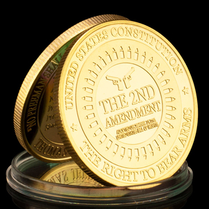 Moneda de recuerdo de La Segunda Enmienda DE LA Constitución DE LOS Estados Unidos chapada en oro Derecho a mantener y llevar armas coleccionables - Product Image 3