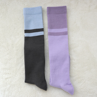 Chaussettes de compression en tissu éponge personnalisées de haute qualité, chaussettes de compression personnalisées jusqu'au genou pour le football, le soccer et la course à pied