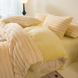 Fabrik Luxus Design Bett Set Plüsch Bettlaken Kaninchen Plüsch Samt 4 Stück Bett bezug mit Blatt - Product Image 6