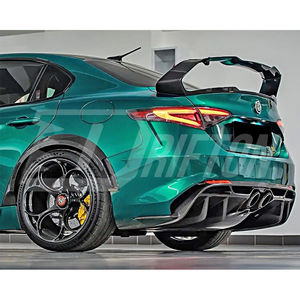 Évasement de roue arrière en fibre de carbone de style GTAM pour Alfa Romeo Giulia 2016-2023 - Product Image 3
