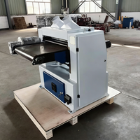 Raboteuse à bande industrielle robuste pour le travail du bois, simple face, 10 kW, largeur de travail 640 mm, avec tête de coupe spirale et table coulissante automatique