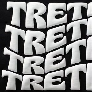 Impression soufflée de vinyle transfert de chaleur de logo personnalisé pour les vêtements de marque et les vêtements de mode avec effet bouffant 3D haute densité durable - Product Image 3