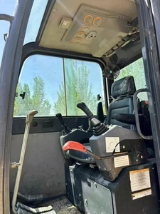 Mini-excavatrice sur chenilles d'occasion 2,5T avec moteur, engrenage, petit tracteur, pelle, attache rapide CE, brise-roche et tarière - Product Image 6