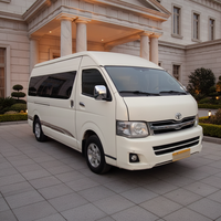 Minibus Coaster HIACE d'occasion, 13-18 places, blanc, Euro 3, manuel, essence, moteur inférieur à 4L, modèle japonais 2022