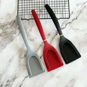 High Quality 2 in 1 Grip Flip Spatula Tongs <b>Silicone</b> Eco-Friendly Egg Clip Pancake Toast Omelette Overturned - Product Image 2
