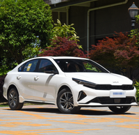 Khorgos Prix bas Kia K3 Petit SUV Chine Voitures d'occasion neuves 5 places Véhicule 4x4 Essence Kia Forte Cerato Crossover SUV