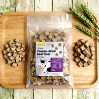 Nourriture pour animaux de compagnie en gros : foie de bœuf lyophilisé de haute qualité pour chats et chiens, friandises riches en viande, sans OGM, en cubes