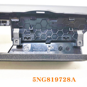 ช่องแอร์ตรงกลาง Tiguan L รุ่น 5NG819728A แบบสี่เหลี่ยมผืนผ้า พร้อมตัวควบคุมแบบแมนนวล สำหรับแผงหน้าปัด ชิ้นส่วนระบบ HVAC - Product Image 5