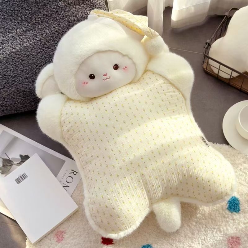 Petit oreiller moelleux en forme d'agneau